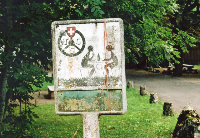 1950s Picnic sign, Jura.  Photo Pete Grafton